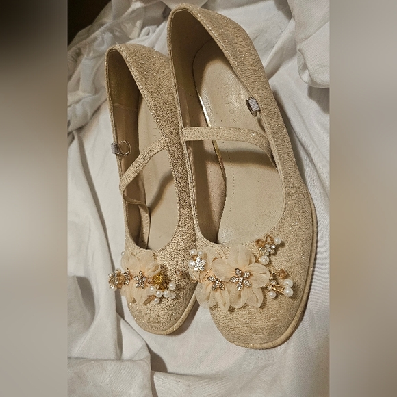 Women Heel - Picture 4 of 4